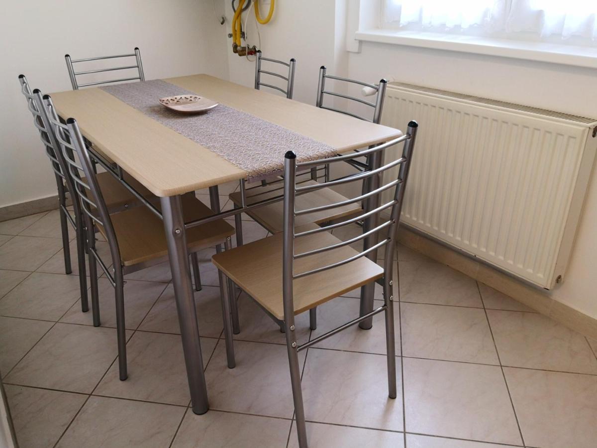 Oasis Apartman Ii. Szegedin Exterior foto